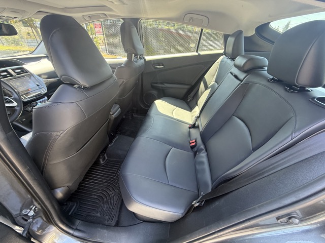 Prius 9